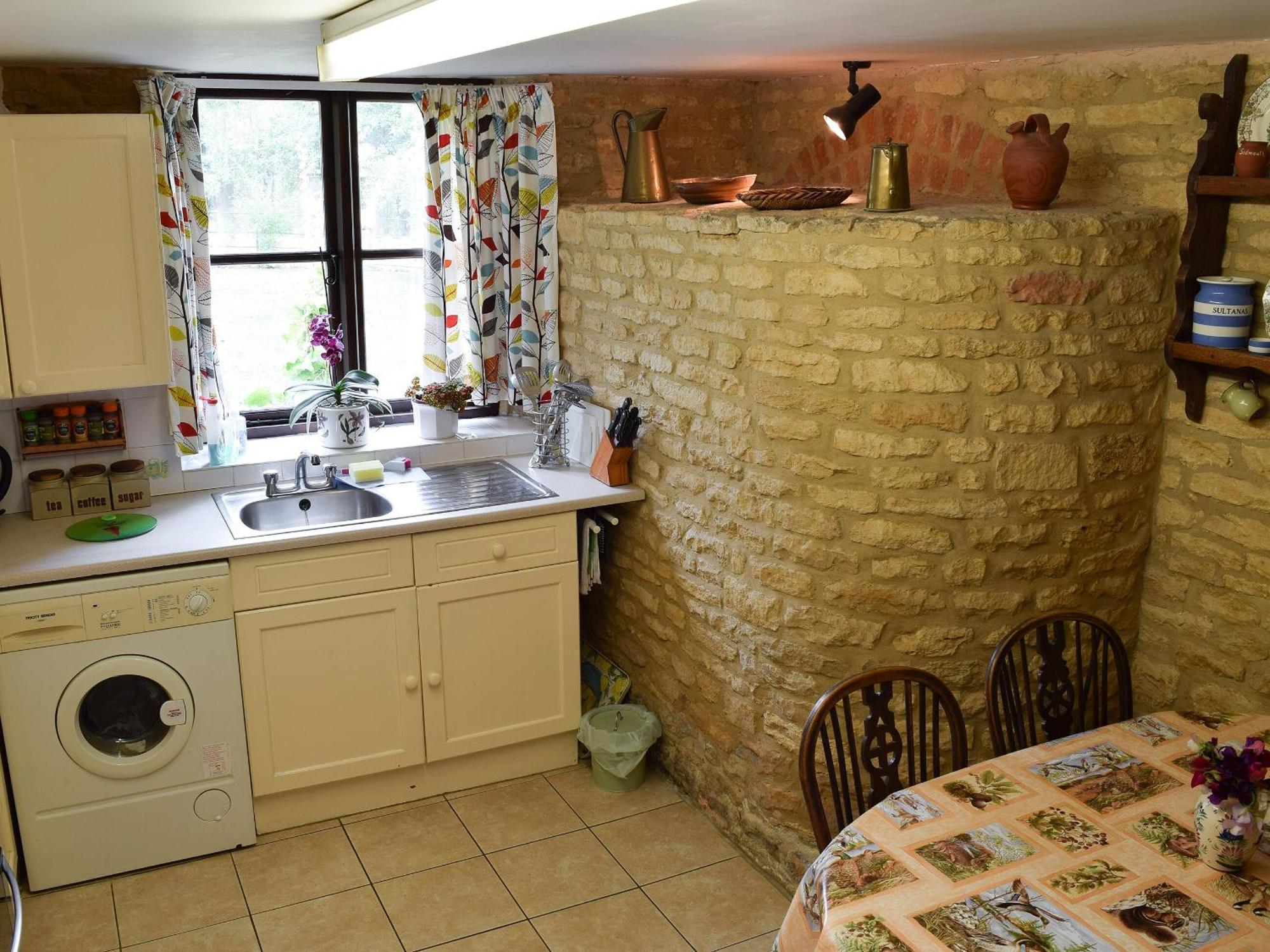 Chadlington Picket Piece Cottage מראה חיצוני תמונה